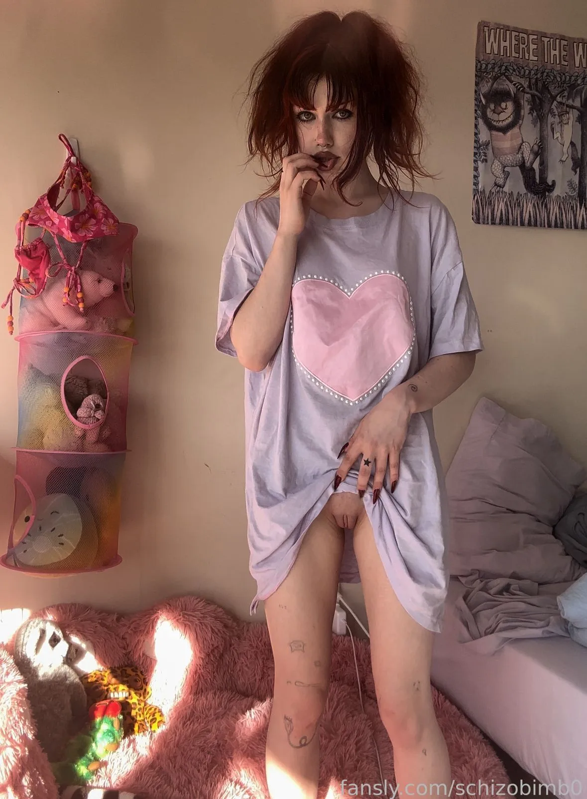 Leaked OnlyFans Video: Schizobimb0 with Dildo Action in Intense Ass and Pussy Scene