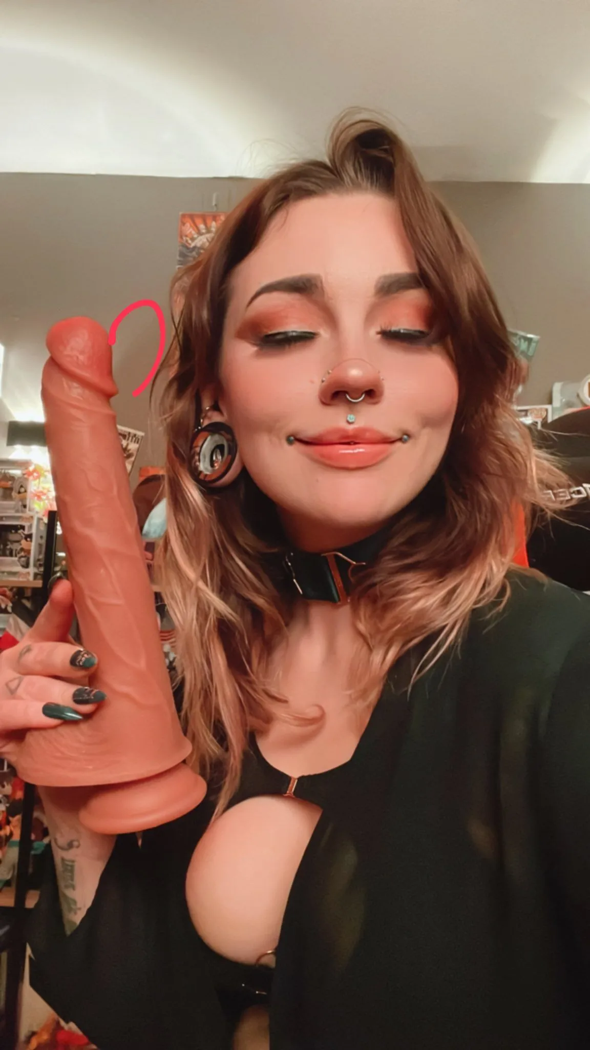 EveOwl Leaked OnlyFans Video: Nude Dildo Suck and Fuck Session